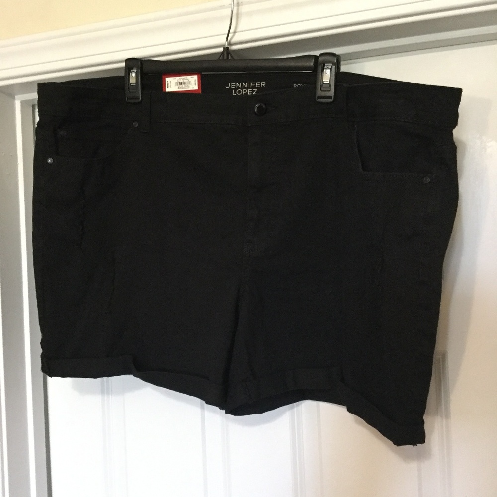 Jennifer Lopez Boyfriend Black Shorts Sz 24W NEW